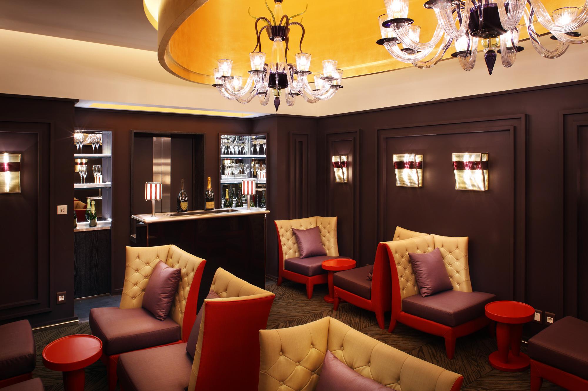Lotte Hotel Seoul Executive Tower Exterior foto The bar at the 1001 nights lounge