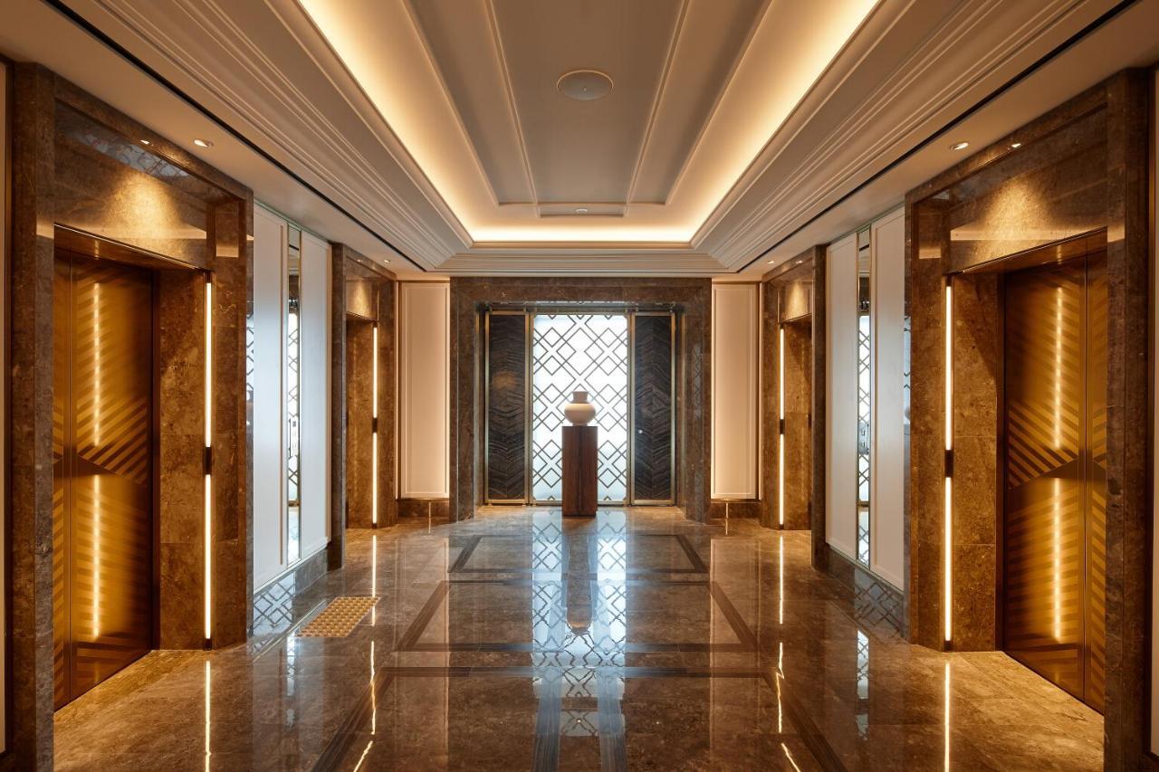 Lotte Hotel Seoul Executive Tower Exterior foto The elevator lobby